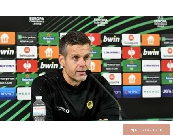 克瓦斯尼奥克攻霍村教组重构再