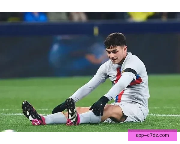 巴萨战赫罗纳莱万领衔出征阵容