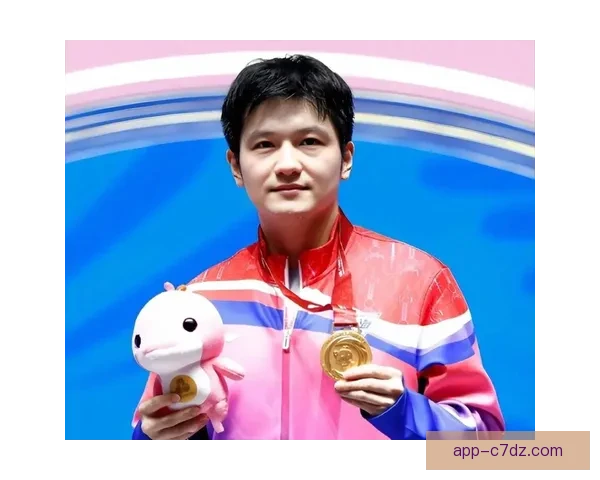 刘国梁称樊振东在中国受欢迎因赢得尊重